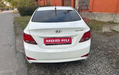 Hyundai Solaris II рестайлинг, 2015 год, 830 000 рублей, 3 фотография