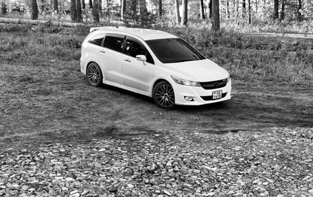 Honda Stream II, 2010 год, 1 220 000 рублей, 3 фотография