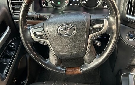 Toyota Land Cruiser 200, 2018 год, 7 500 000 рублей, 9 фотография