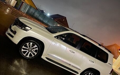 Toyota Land Cruiser 200, 2018 год, 7 500 000 рублей, 12 фотография