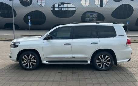 Toyota Land Cruiser 200, 2018 год, 7 500 000 рублей, 16 фотография
