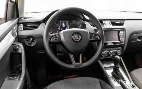 Skoda Octavia, 2016 год, 1 598 000 рублей, 14 фотография