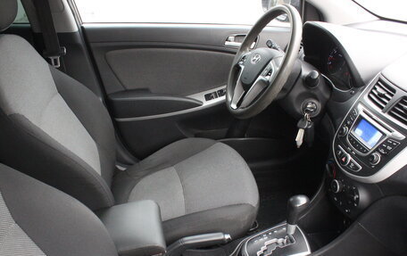 Hyundai Solaris II рестайлинг, 2013 год, 717 000 рублей, 14 фотография