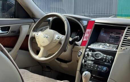 Infiniti FX II, 2011 год, 2 100 000 рублей, 7 фотография