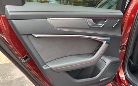 Audi RS 6, 2025 год, 20 700 000 рублей, 38 фотография