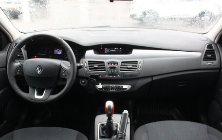 Renault Laguna III рестайлинг, 2010 год, 527 000 рублей, 7 фотография