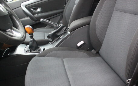 Renault Laguna III рестайлинг, 2010 год, 527 000 рублей, 11 фотография