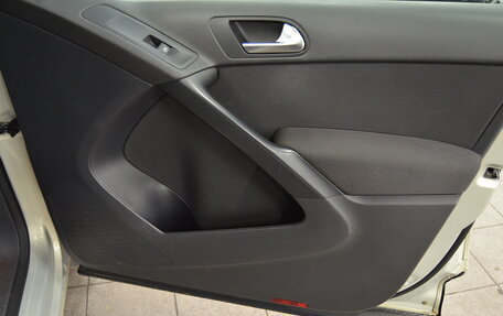 Volkswagen Tiguan I, 2011 год, 750 000 рублей, 20 фотография