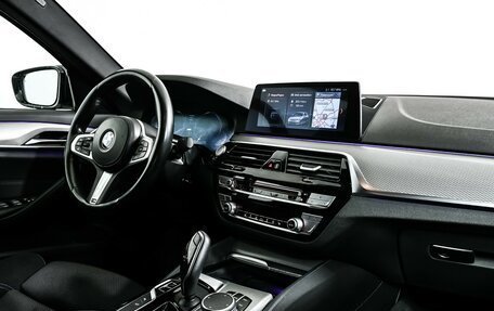 BMW 5 серия, 2019 год, 4 300 000 рублей, 9 фотография