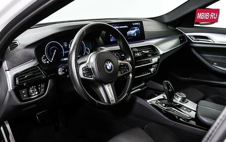 BMW 5 серия, 2019 год, 4 300 000 рублей, 12 фотография