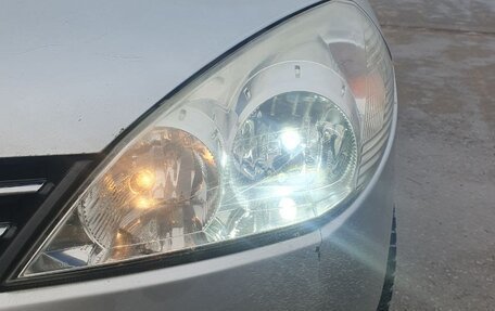 Nissan Wingroad III, 2003 год, 350 000 рублей, 3 фотография