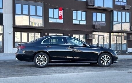 Mercedes-Benz E-Класс, 2021 год, 2 800 000 рублей, 2 фотография