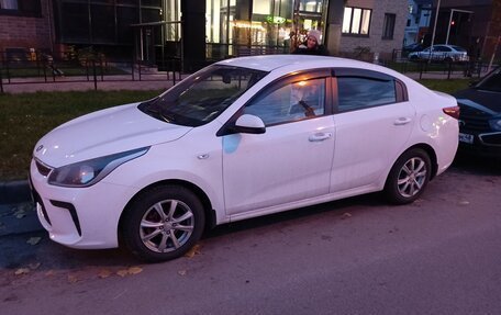 KIA Rio IV, 2018 год, 1 330 000 рублей, 5 фотография