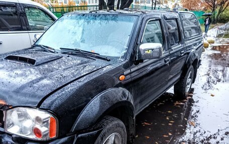 Nissan NP300, 2011 год, 700 000 рублей, 4 фотография