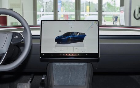 Tesla Model 3 I, 2025 год, 6 129 000 рублей, 11 фотография