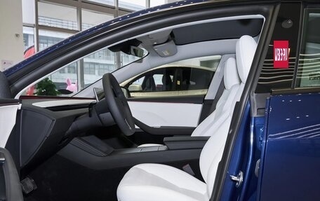 Tesla Model 3 I, 2025 год, 6 129 000 рублей, 13 фотография