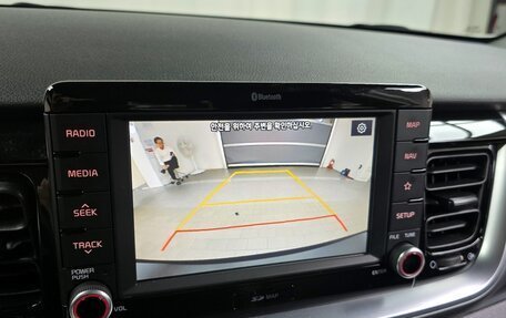 KIA Stonic, 2018 год, 1 070 770 рублей, 12 фотография