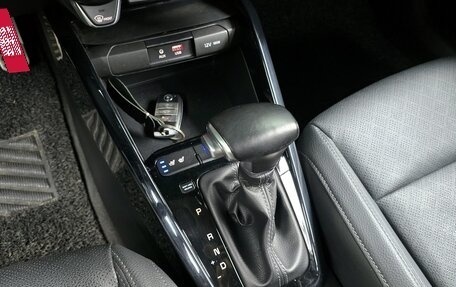 KIA Stonic, 2018 год, 1 070 770 рублей, 13 фотография