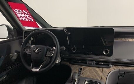 Lexus LM, 2024 год, 22 990 000 рублей, 12 фотография