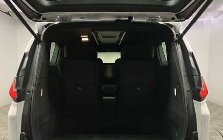 Lexus LM, 2024 год, 22 990 000 рублей, 19 фотография