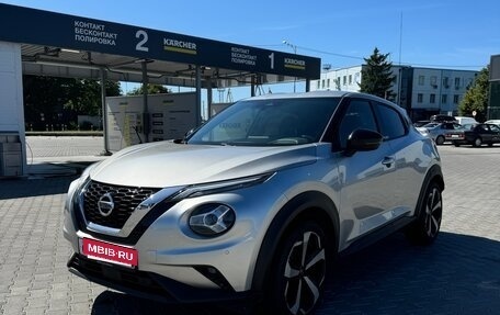 Nissan Juke II, 2020 год, 2 395 000 рублей, 3 фотография