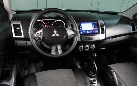 Mitsubishi Outlander III рестайлинг 3, 2008 год, 1 166 000 рублей, 6 фотография