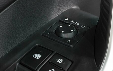 Toyota RAV4, 2025 год, 4 450 000 рублей, 25 фотография