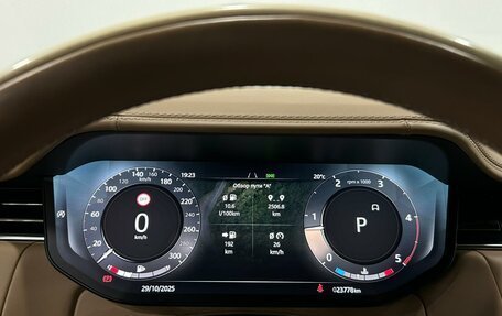 Land Rover Range Rover IV рестайлинг, 2024 год, 22 990 000 рублей, 17 фотография