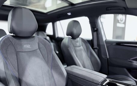 Volkswagen Tiguan, 2025 год, 5 600 000 рублей, 24 фотография