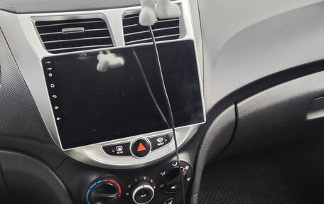 Hyundai Solaris II рестайлинг, 2012 год, 6 350 000 рублей, 7 фотография