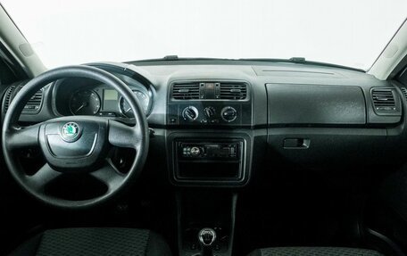 Skoda Fabia II, 2011 год, 500 000 рублей, 7 фотография