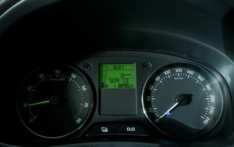 Skoda Fabia II, 2011 год, 500 000 рублей, 10 фотография