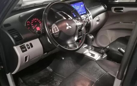 Mitsubishi Pajero Sport II рестайлинг, 2012 год, 1 500 000 рублей, 4 фотография