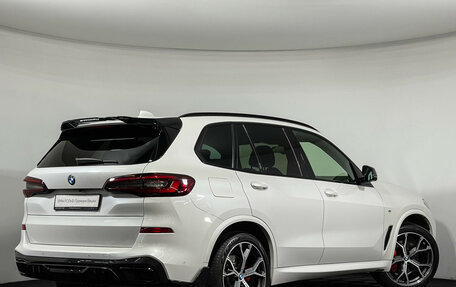 BMW X5, 2021 год, 7 677 000 рублей, 2 фотография