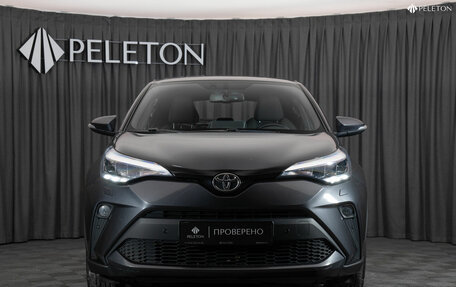 Toyota C-HR I рестайлинг, 2020 год, 2 780 000 рублей, 3 фотография