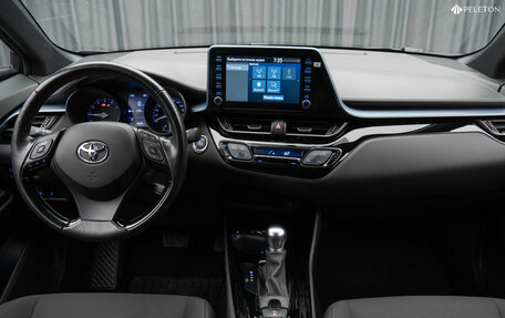 Toyota C-HR I рестайлинг, 2020 год, 2 780 000 рублей, 10 фотография