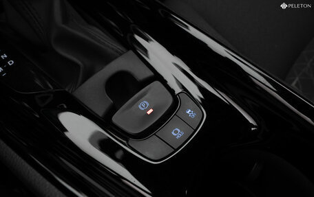 Toyota C-HR I рестайлинг, 2020 год, 2 780 000 рублей, 16 фотография