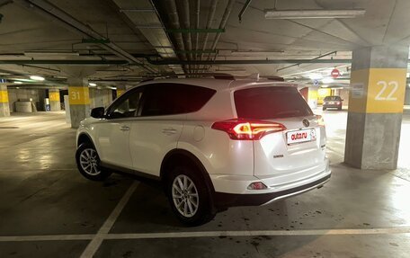 Toyota RAV4, 2018 год, 3 000 000 рублей, 2 фотография