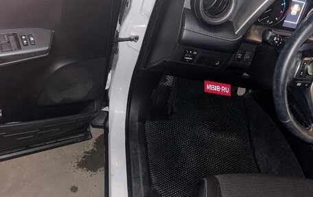 Toyota RAV4, 2018 год, 3 000 000 рублей, 17 фотография