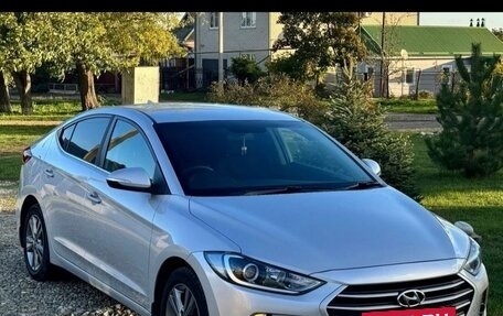 Hyundai Elantra VI рестайлинг, 2018 год, 1 340 000 рублей, 2 фотография