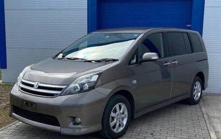Toyota ISis I, 2011 год, 1 100 000 рублей, 2 фотография