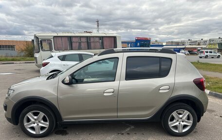 Renault Sandero II рестайлинг, 2015 год, 950 000 рублей, 3 фотография