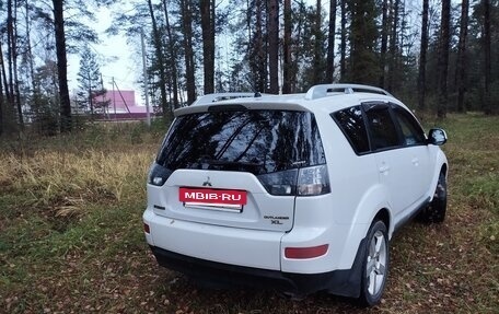Mitsubishi Outlander III рестайлинг 3, 2008 год, 870 000 рублей, 3 фотография