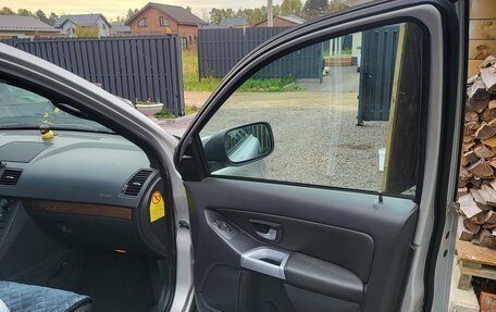 Volvo XC90 II рестайлинг, 2004 год, 750 000 рублей, 8 фотография