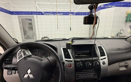 Mitsubishi Pajero Sport II рестайлинг, 2008 год, 1 500 000 рублей, 14 фотография