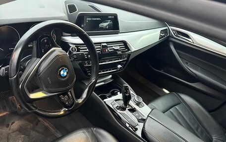BMW 5 серия, 2019 год, 2 400 000 рублей, 7 фотография