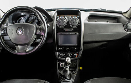 Renault Duster I рестайлинг, 2015 год, 920 000 рублей, 11 фотография