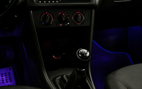 Volkswagen Polo VI (EU Market), 2015 год, 649 000 рублей, 11 фотография