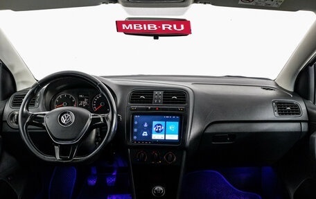 Volkswagen Polo VI (EU Market), 2015 год, 649 000 рублей, 10 фотография