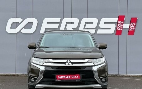 Mitsubishi Outlander III рестайлинг 3, 2015 год, 1 550 000 рублей, 3 фотография